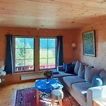 8 Person In Tjorhom-by Traum
